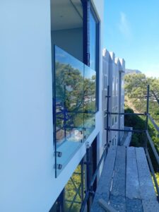 Side Mount Glass